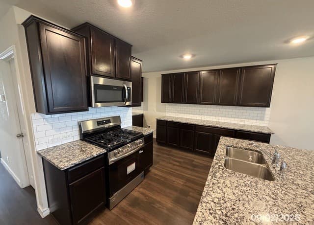 713  Overlook Ridge
