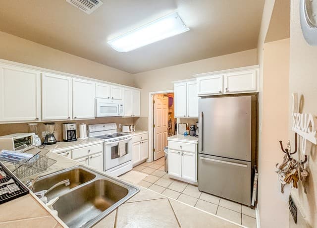 147  Chapel Hill Circle,, San Antonio, TX 78240 — photo 3