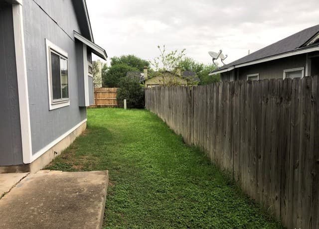 3455  Ridge Country St, San Antonio, TX 78247 — photo 11