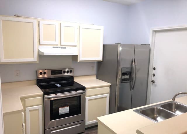 3455  Ridge Country St, San Antonio, TX 78247 — photo 5