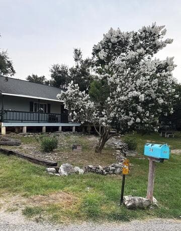 310  Riviera Dr