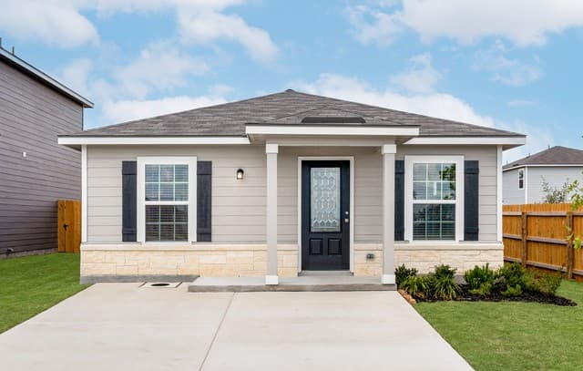 4451  Caracara Court
