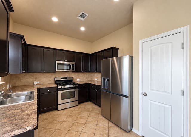 6551  Candlecrest Court, San Antonio, TX 78244 — photo 17
