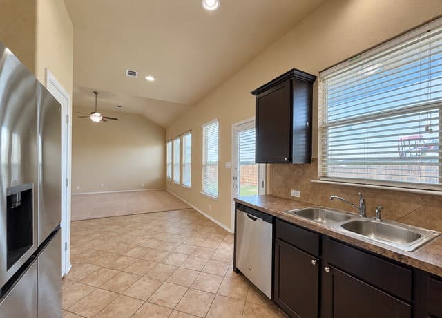 6551  Candlecrest Court, San Antonio, TX 78244 — photo 19
