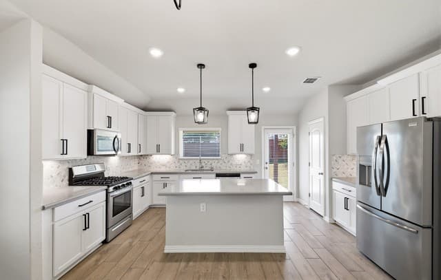 2118  Gabby Cole Ln, San Antonio, TX 78253 — photo 11