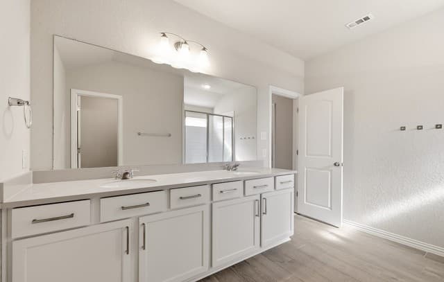 2118  Gabby Cole Ln, San Antonio, TX 78253 — photo 16