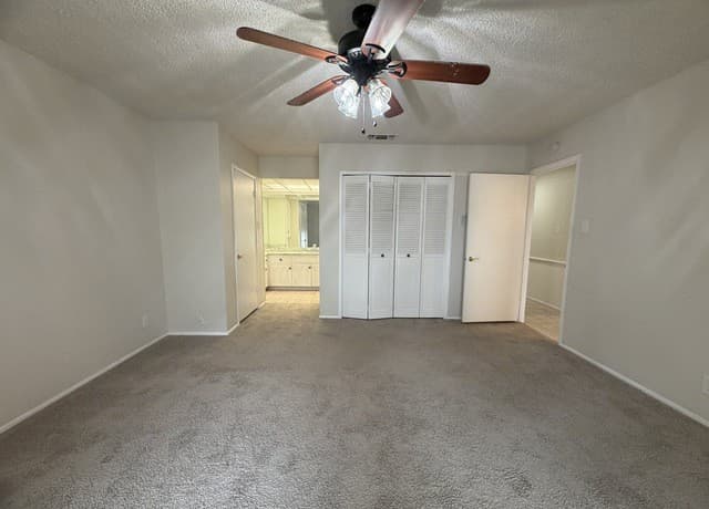 11119  Whisper Valley St, San Antonio, TX 78230 — photo 9