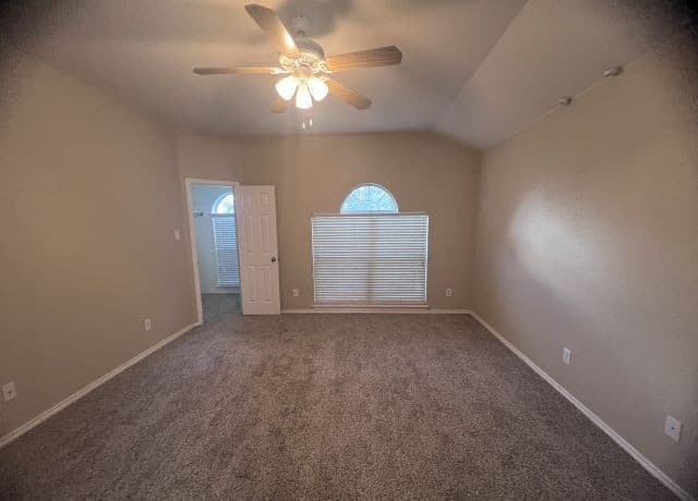 6406  Ithaca Falls, San Antonio, TX 78239 — photo 10