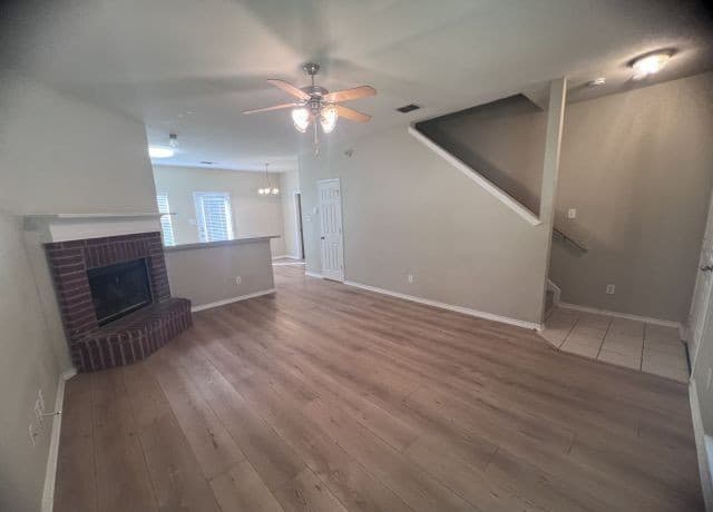 6406  Ithaca Falls, San Antonio, TX 78239 — photo 4