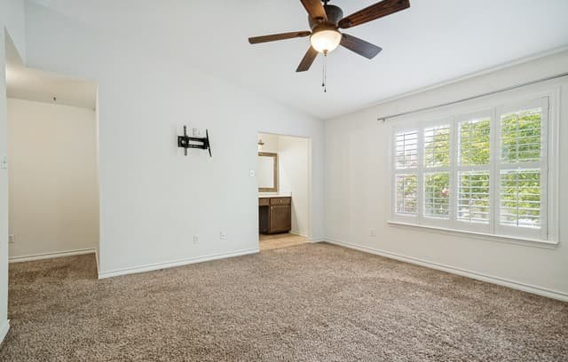 7739  Rustic Park, San Antonio, TX 78240 — photo 14