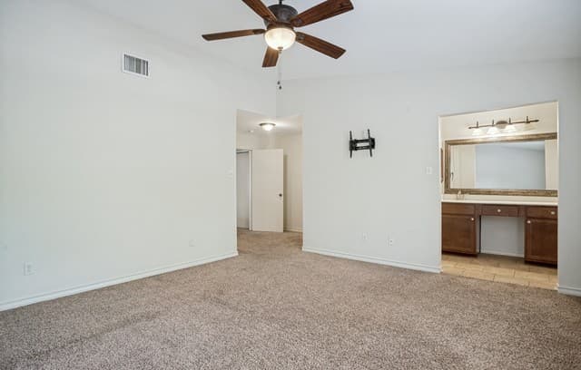 7739  Rustic Park, San Antonio, TX 78240 — photo 15