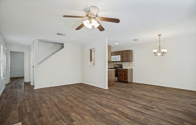 7739  Rustic Park, San Antonio, TX 78240 — photo 5