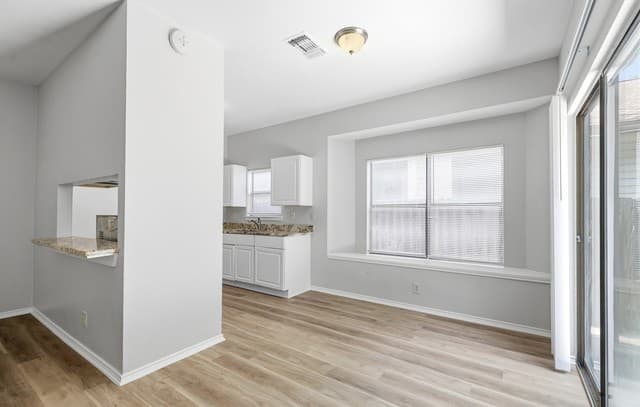 13254  Wood Climb St, San Antonio, TX 78233 — photo 6