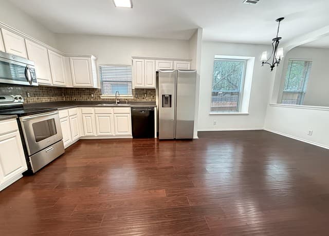 9015  Burnt Peak, Helotes, TX 78023 — photo 9