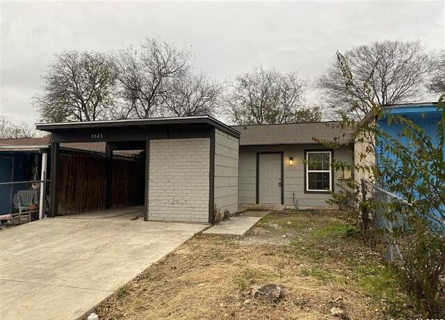 5523  Little Creek St, San Antonio, TX 78242 — photo 2