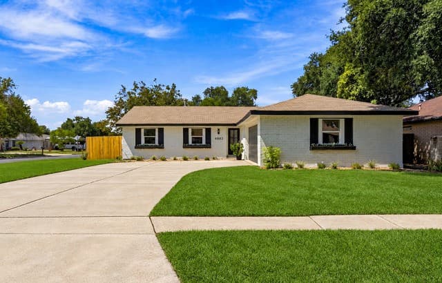 4802 Crystal Creek