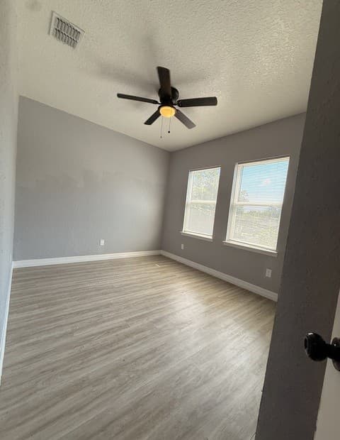 1402  Afton Street, San Antonio, TX 78237 — photo 12