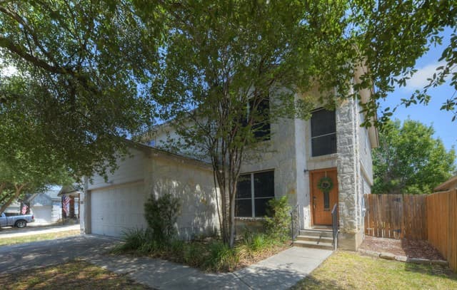 2377  Carson Loop