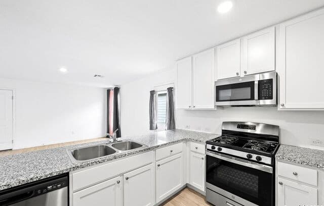 4319  Fluvial Cir, San Antonio, TX 78223 — photo 10