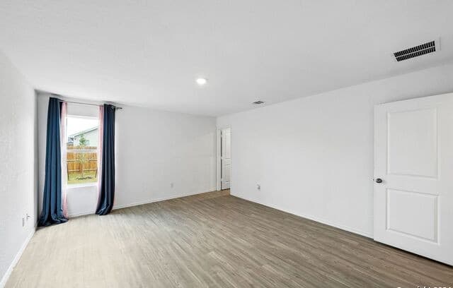 4319  Fluvial Cir, San Antonio, TX 78223 — photo 13