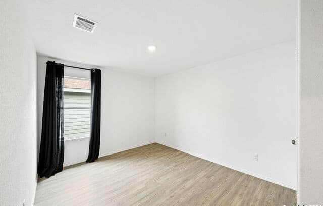 4319  Fluvial Cir, San Antonio, TX 78223 — photo 16