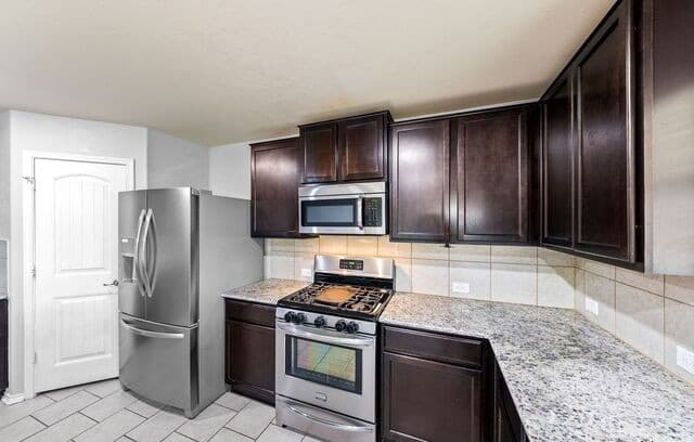 11734  Pelican Cv, San Antonio, TX 78221 — photo 10