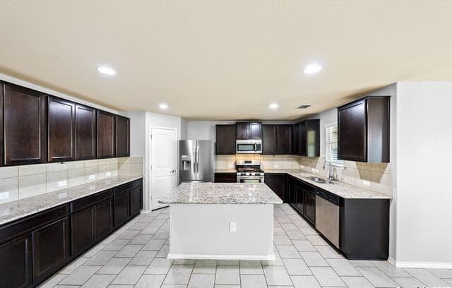 11734  Pelican Cv, San Antonio, TX 78221 — photo 8