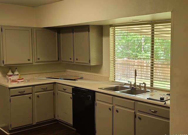 4219  Ramsgate St, San Antonio, TX 78230 — photo 14