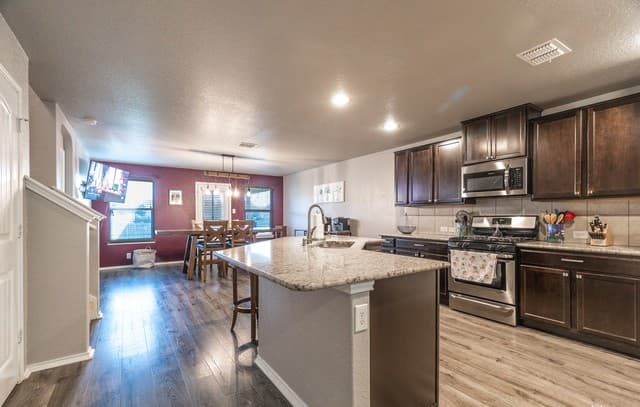 2714  Lake Horizon, San Antonio, TX 78244 — photo 9