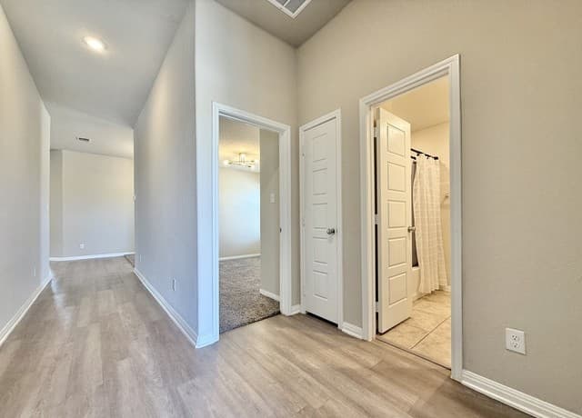 6851  Titan Park, Converse, TX 78109 — photo 5