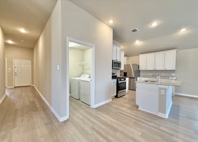6851  Titan Park, Converse, TX 78109 — photo 6