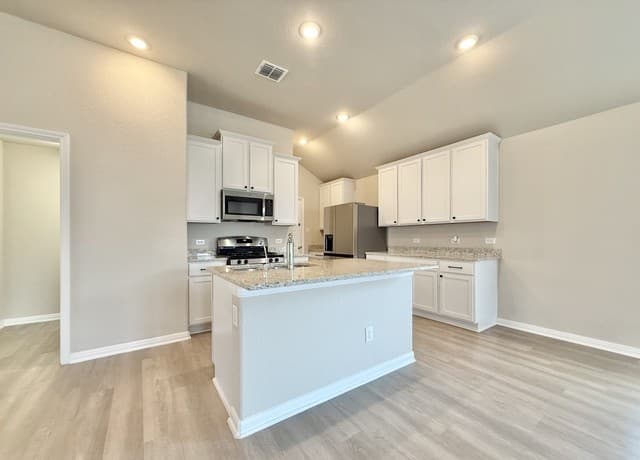 6851  Titan Park, Converse, TX 78109 — photo 7