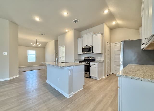 6851  Titan Park, Converse, TX 78109 — photo 8