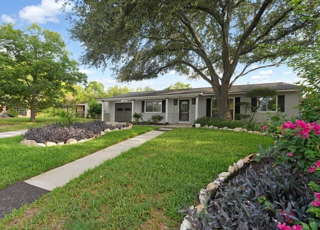114 Parkview Drive