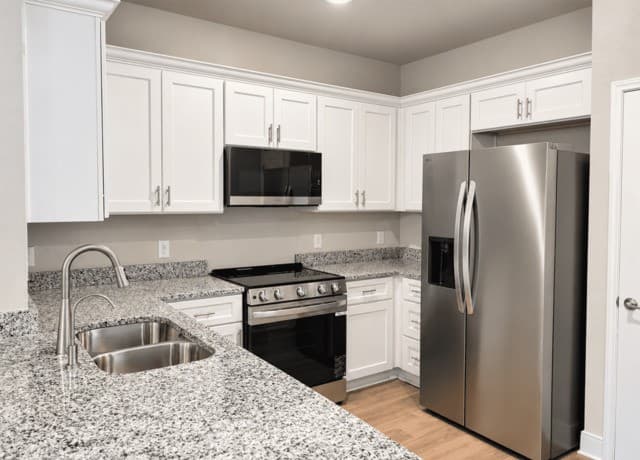 12349  Montgomery Frst Unit 102, San Antonio, TX 78252 — photo 2