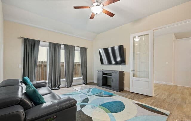 7938  Cibolo Vw, Boerne, TX 78015 — photo 17
