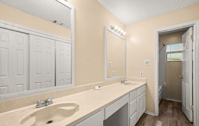 8726  Timber Range, San Antonio, TX 78250 — photo 10