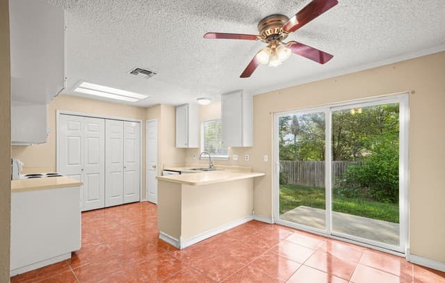 8726  Timber Range, San Antonio, TX 78250 — photo 11