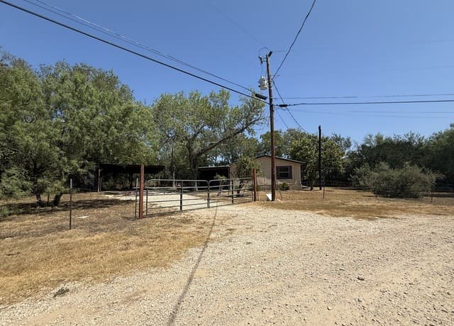 245  Bandera, Bandera, TX 78003 — photo 14