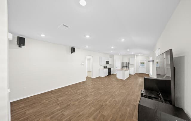 12118  Pease Riv, San Antonio, TX 78245 — photo 5