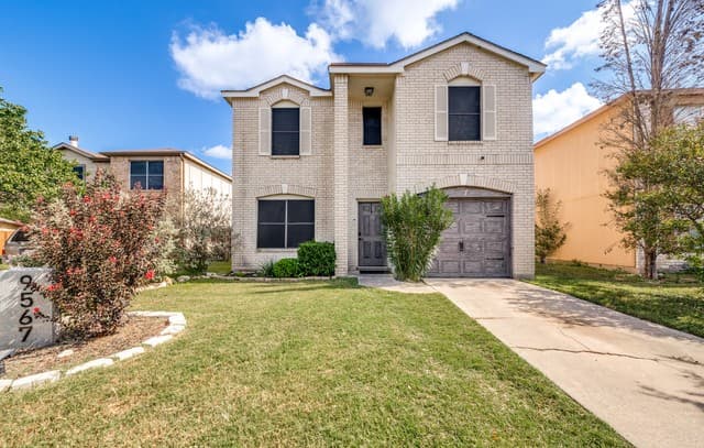 9567  Celine Dr