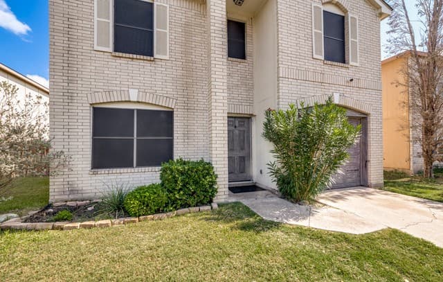 9567  Celine Dr, San Antonio, TX 78250 — photo 4