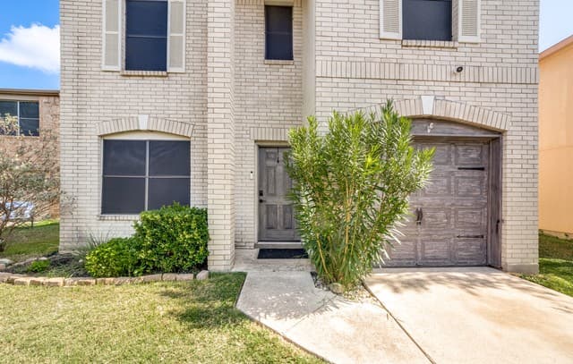 9567  Celine Dr, San Antonio, TX 78250 — photo 5
