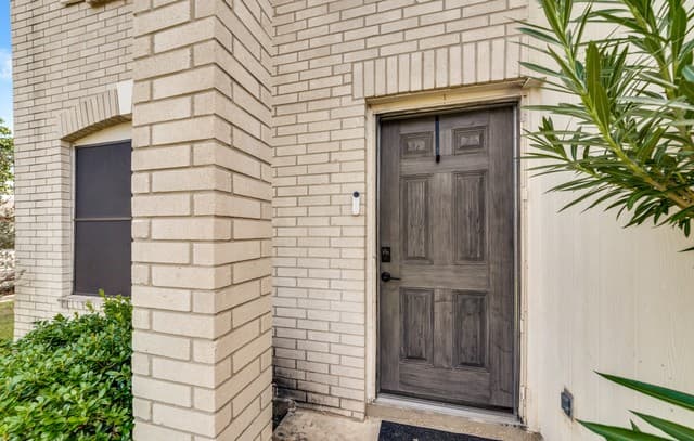 9567  Celine Dr, San Antonio, TX 78250 — photo 6