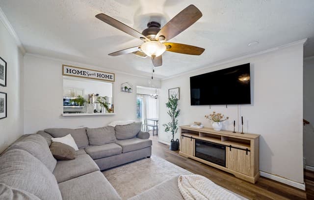 9567  Celine Dr, San Antonio, TX 78250 — photo 9