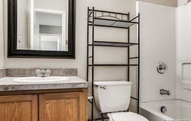 3743  Amber Leaf, San Antonio, TX 78245 — photo 9