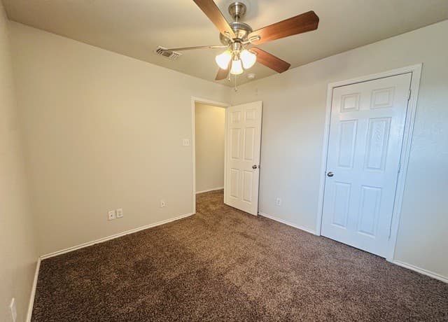 10818  Mathom Lndg Unit 2, Universal City, TX 78148 — photo 16
