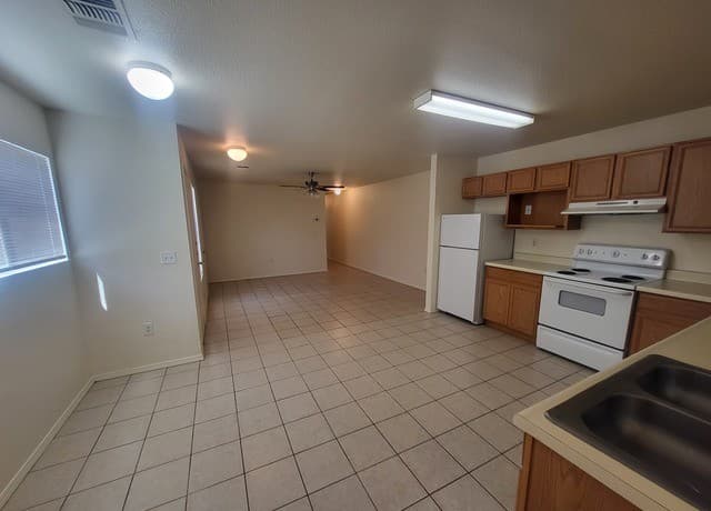 8019  Maverick Climb, San Antonio, TX 78250 — photo 2