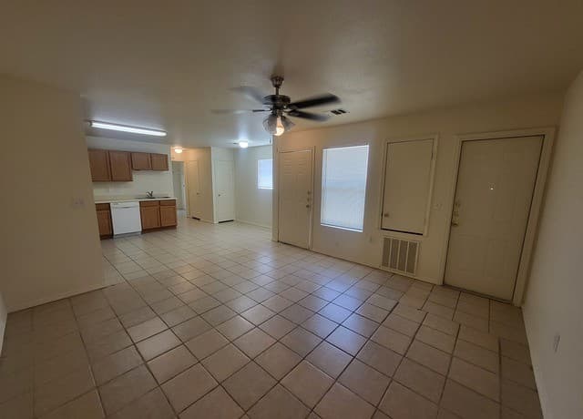 8019  Maverick Climb, San Antonio, TX 78250 — photo 3