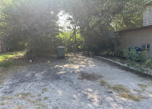 855 E Sunshine Dr, San Antonio, TX 78228 — photo 13